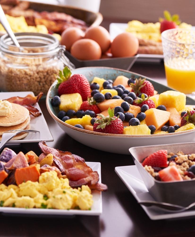 Hyatt Place Gurgaon Udyog Vihar Екстер'єр фото Fruit salad