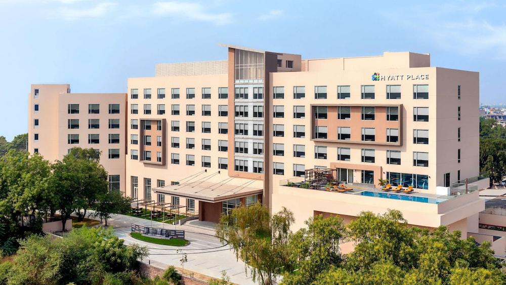 Hyatt Place Gurgaon Udyog Vihar Екстер'єр фото The West Village