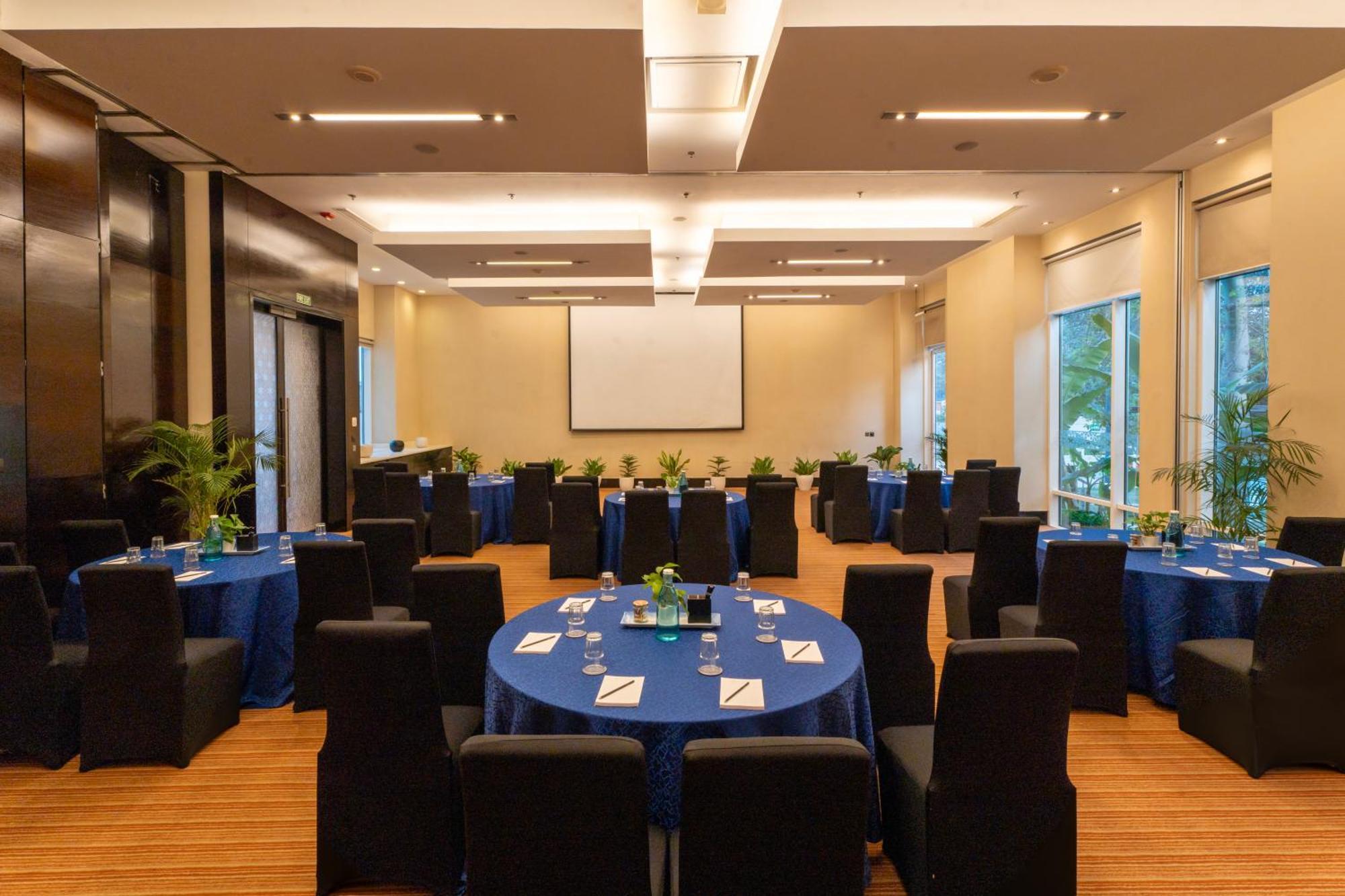 Hyatt Place Gurgaon Udyog Vihar Екстер'єр фото Meeting room